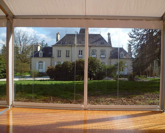 Article - installer sa tente de réception dans un château